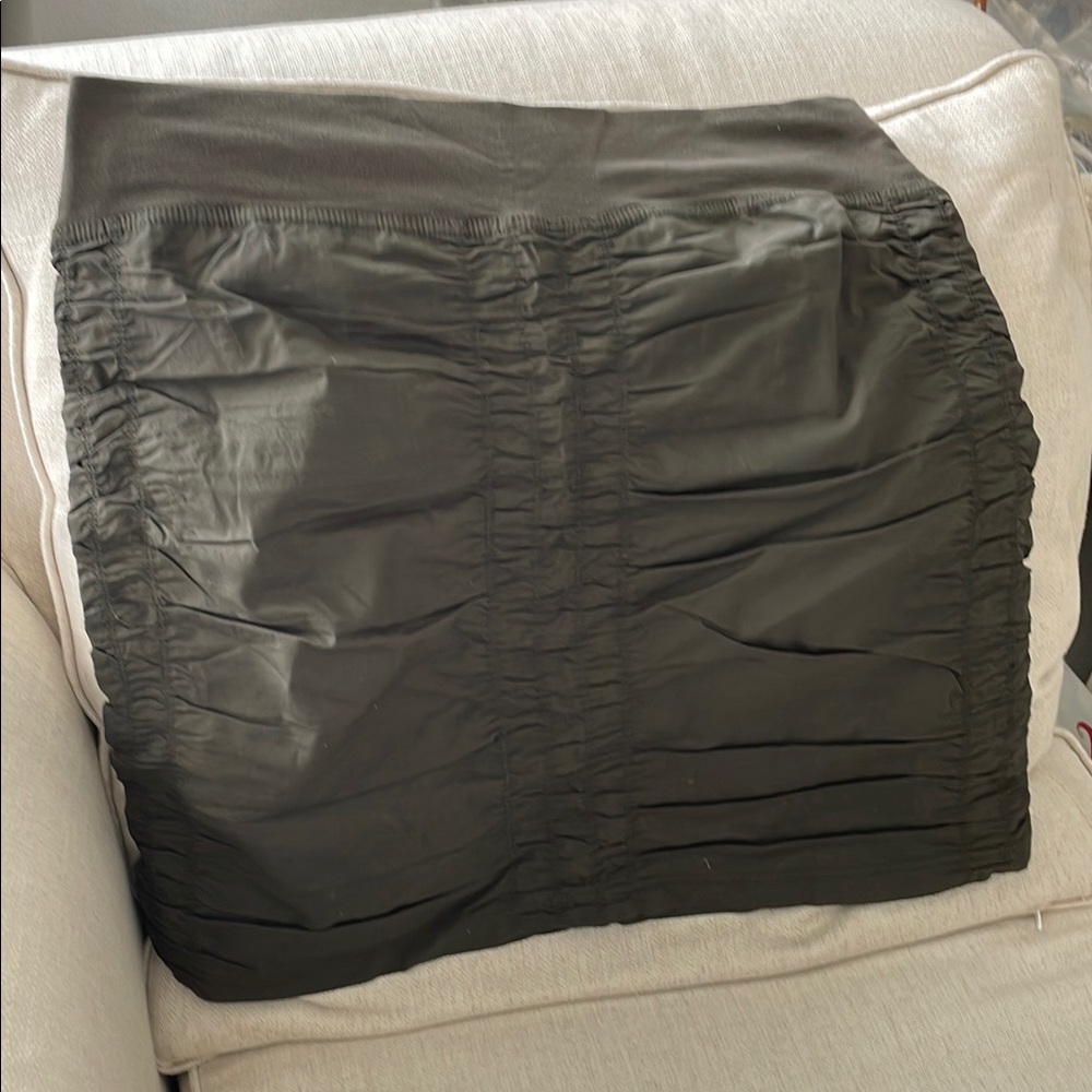Wearables Ruched Mini Skirt